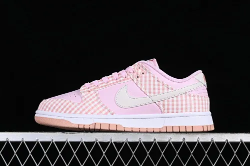 All categories Nk SB Dunk series Nk SB Dunk Low low-top sneakers Nk Dunk Low "Pink Gingham" pink seersucker color SB low-top casual sneakers FB9881-600